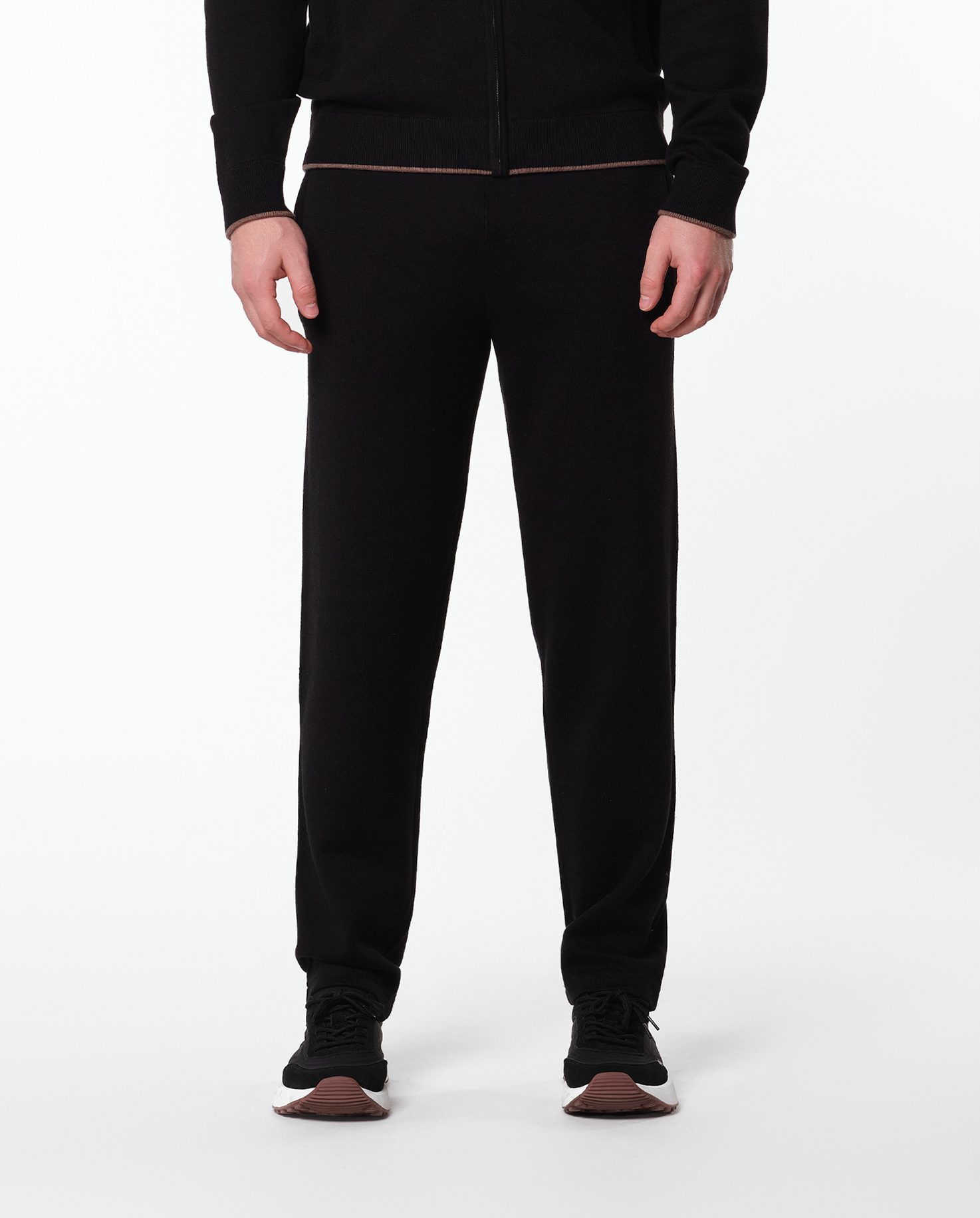 WEEKEND JOGGER - BLACK