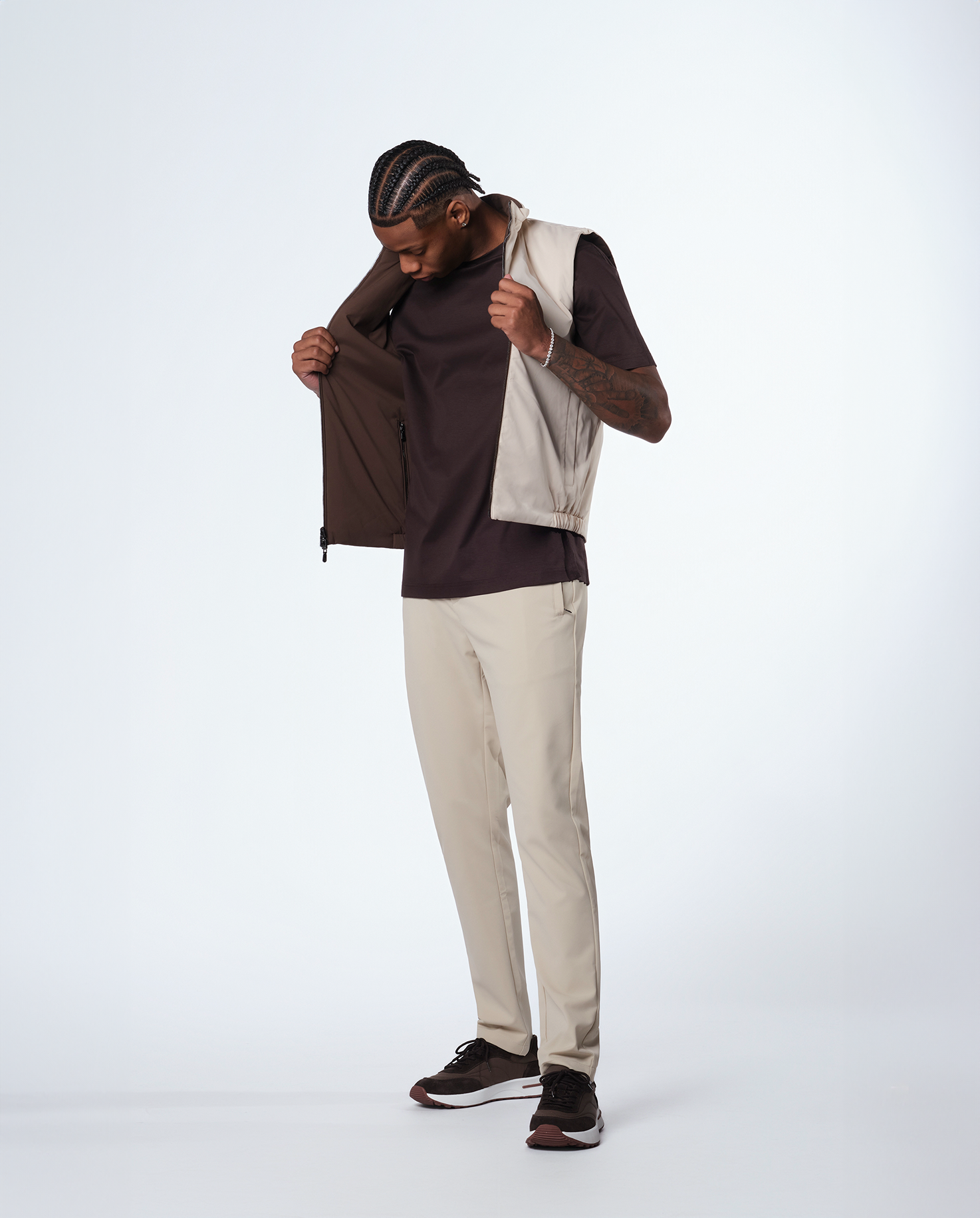 REVERSIBLE VEST - EBONY/BEIGE
